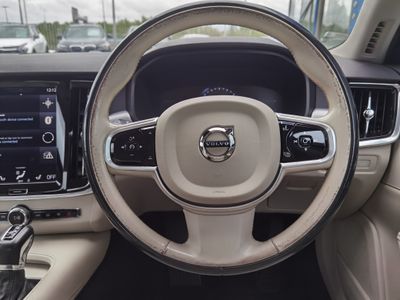 2017 Volvo S90