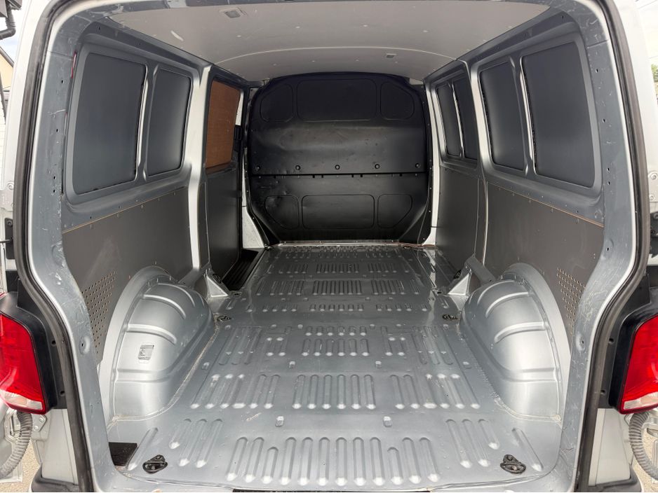 2021 Volkswagen Transporter