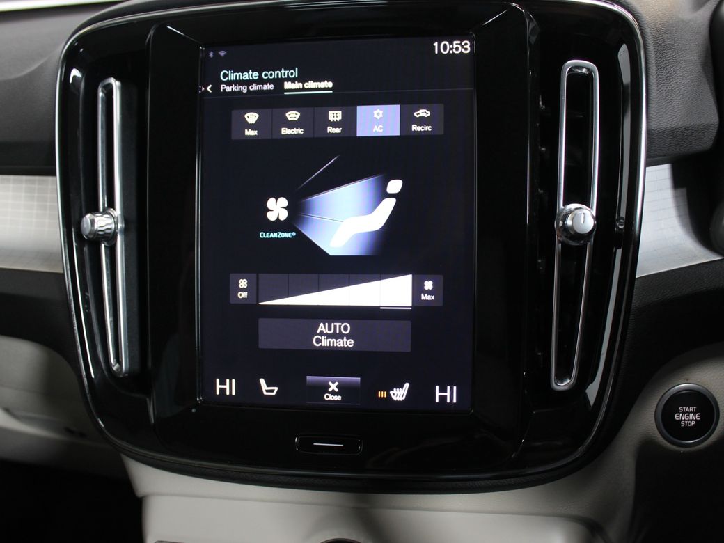 2020 Volvo XC40