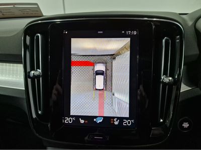 2023 Volvo XC40