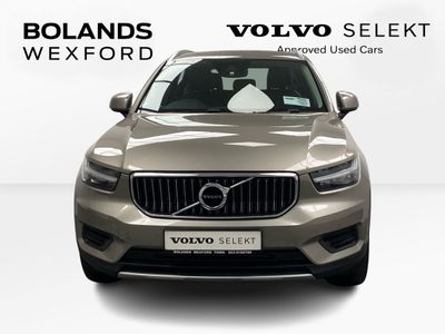 2022 Volvo XC40
