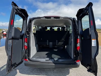 2025 Ford Transit Custom