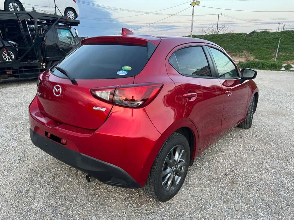 2017 Mazda Demio