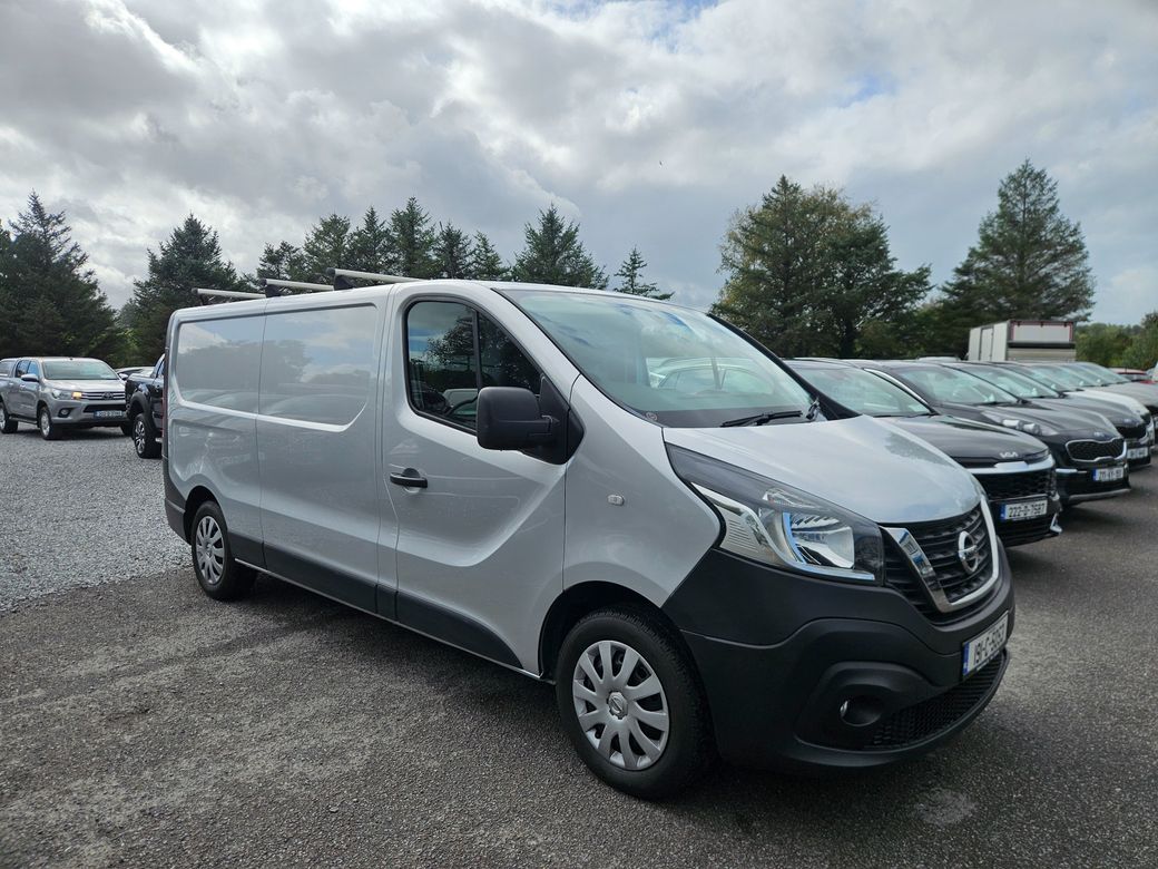 2019 Nissan NV300