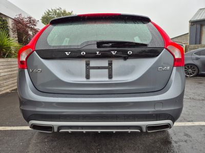 2017 Volvo V60 Cross Country