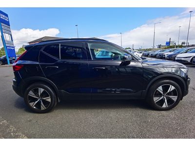 2022 Volvo XC40