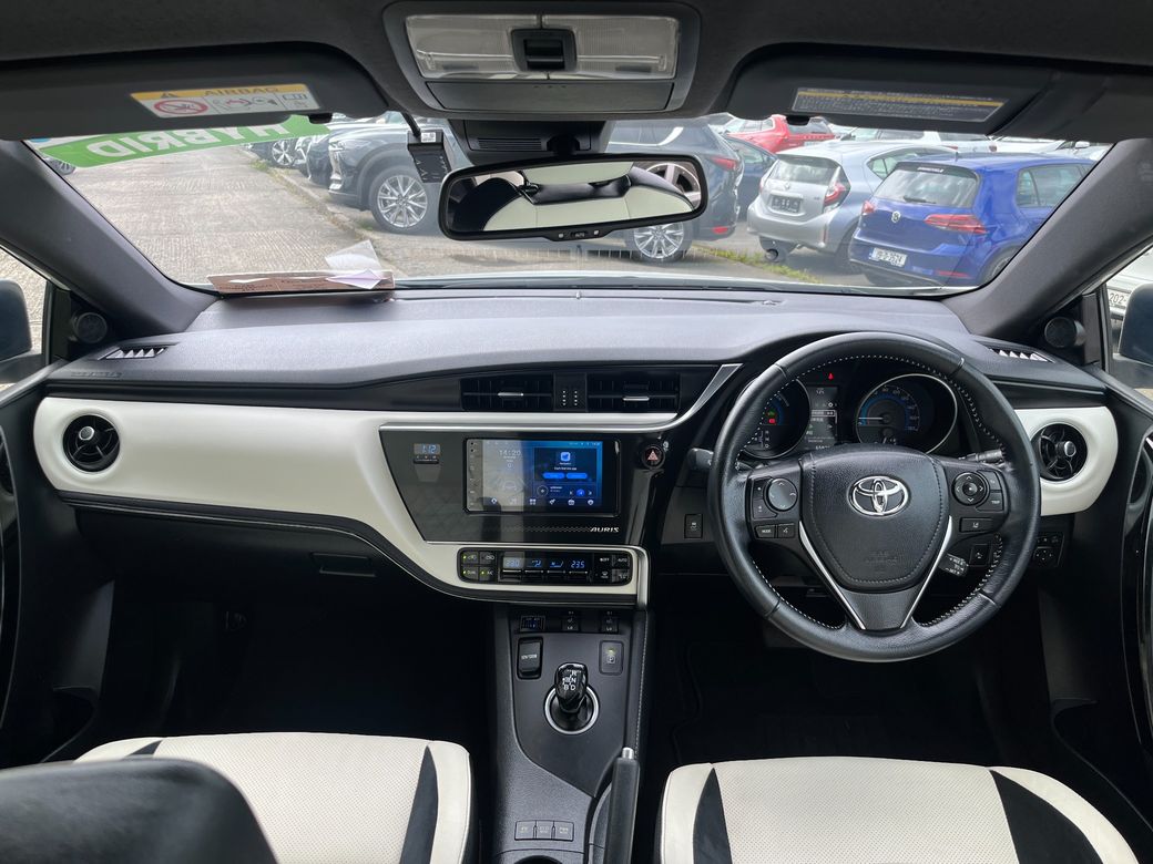 2018 Toyota Auris