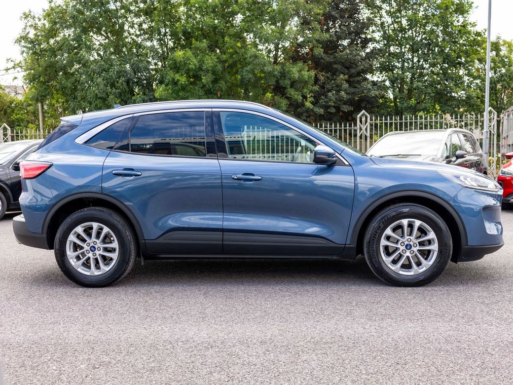 2022 Ford Kuga