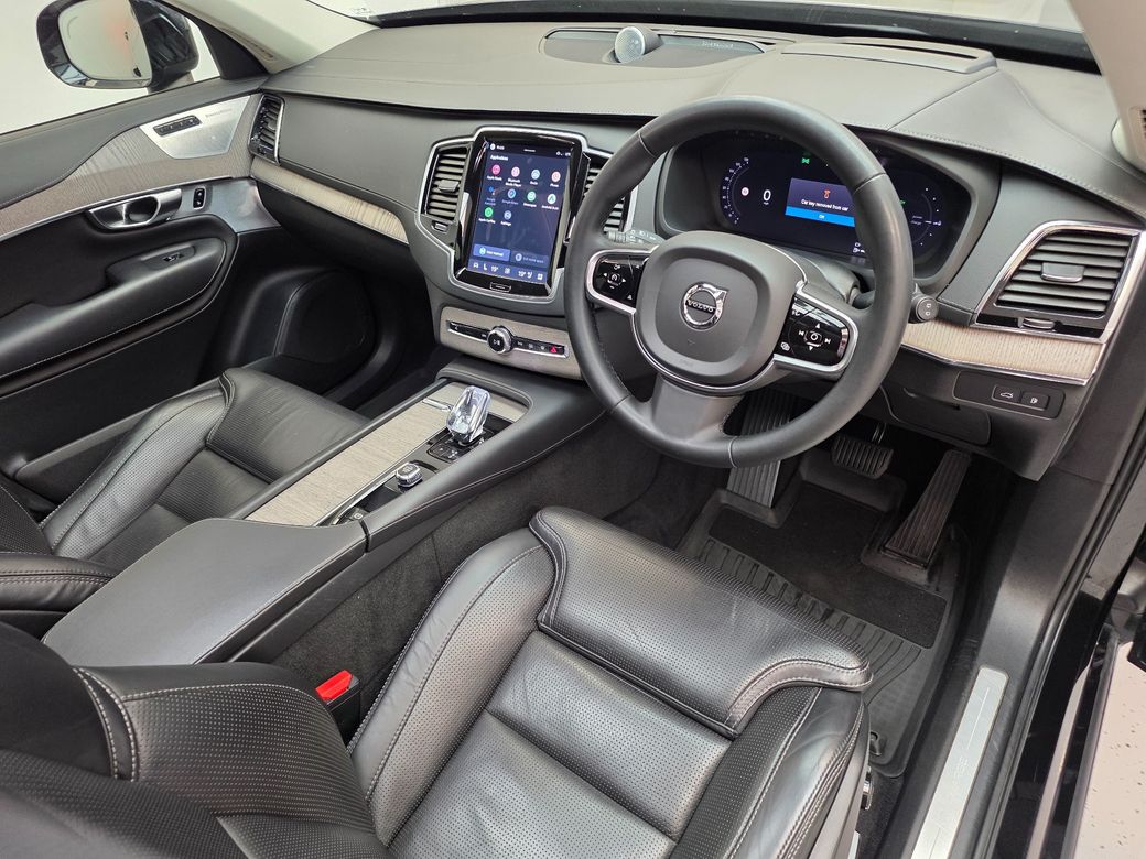 2023 Volvo XC90