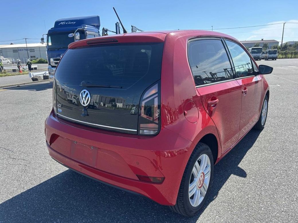 2017 Volkswagen up!