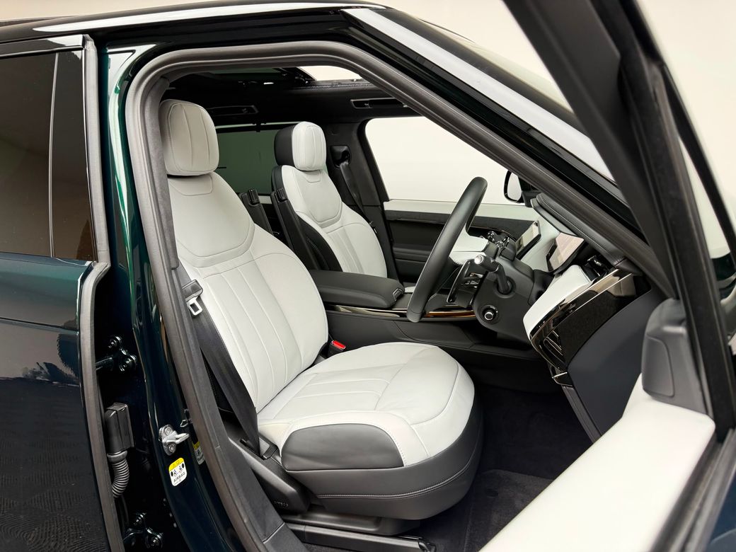 2026 Land Rover Range Rover Sport