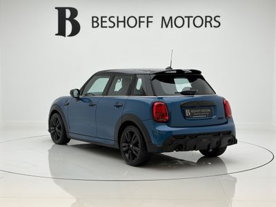 2022 Mini Hatch