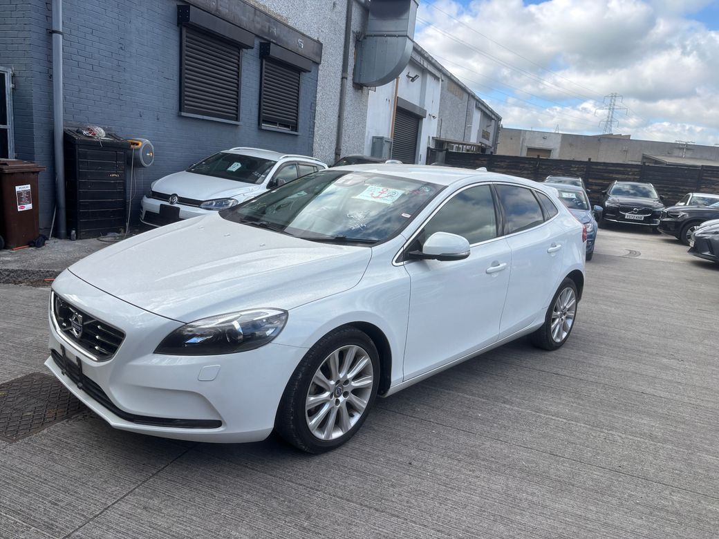 2015 Volvo V40