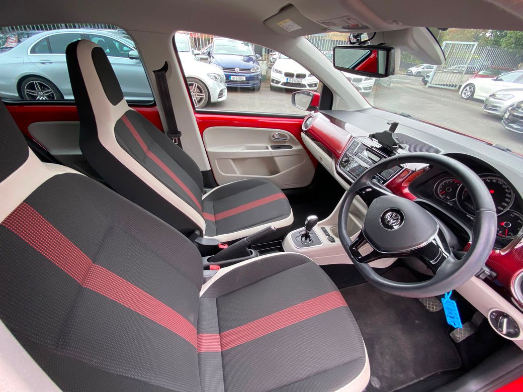 2017 Volkswagen up!