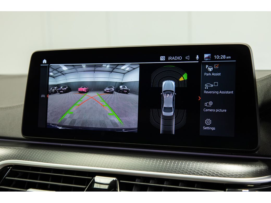 2022 BMW 520