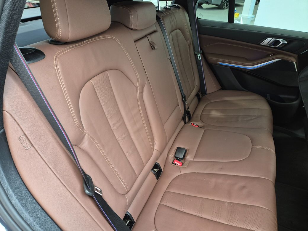 2022 BMW X5