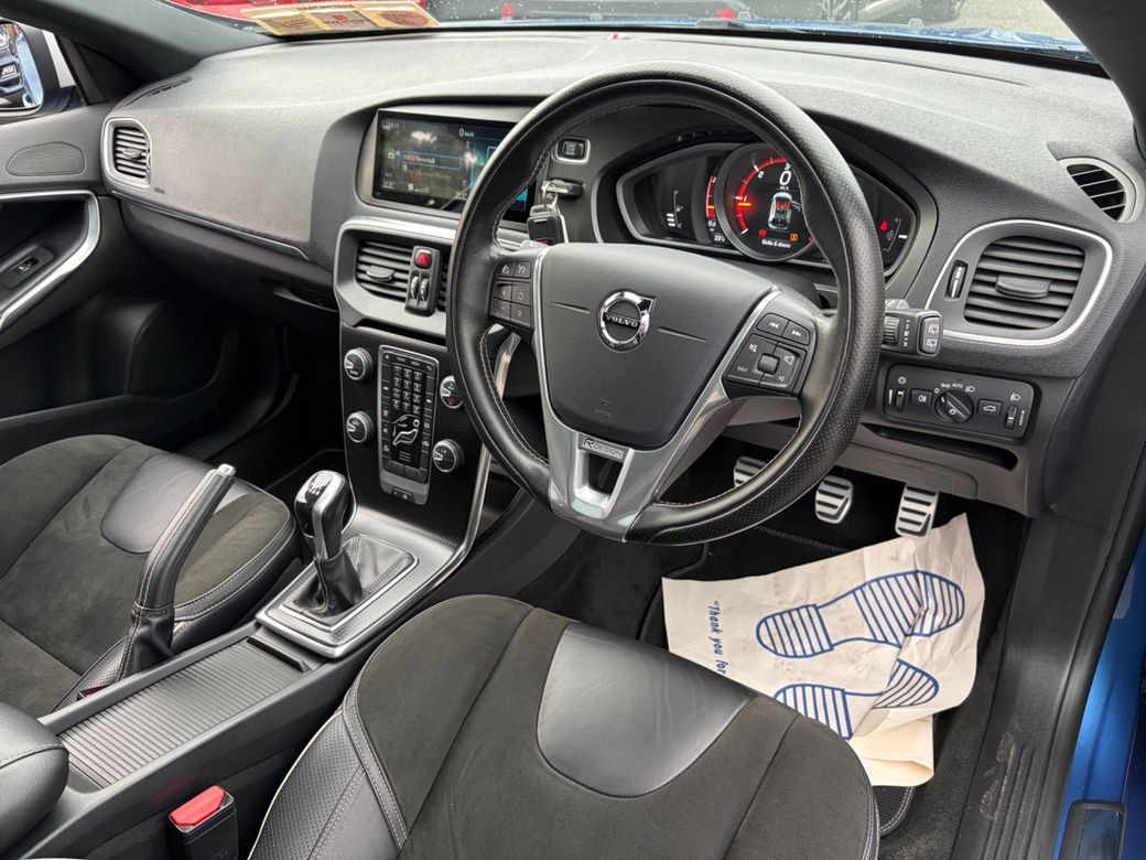 2016 Volvo V40