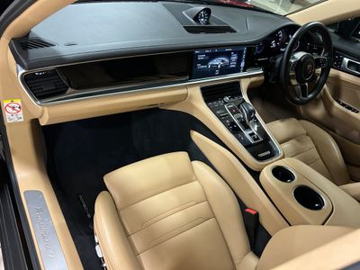 2018 Porsche Panamera