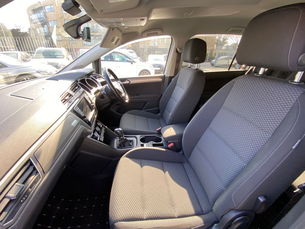 2016 Volkswagen Touran