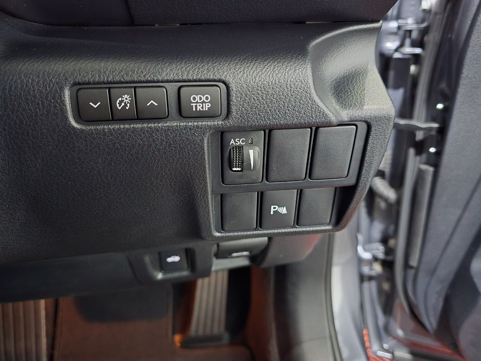 2016 Lexus IS 300h