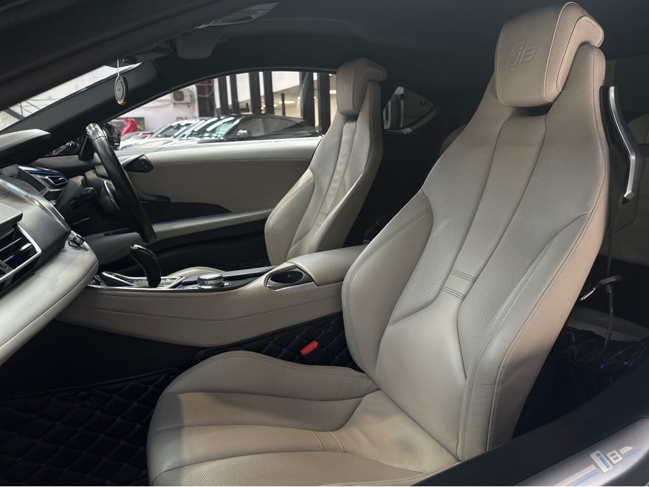 2018 BMW i8