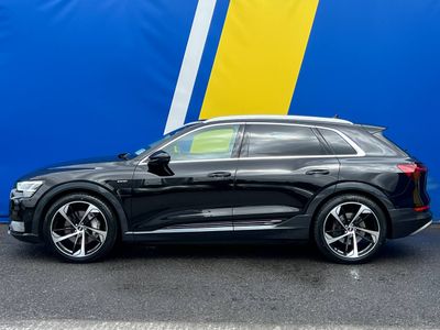2022 Audi e-tron