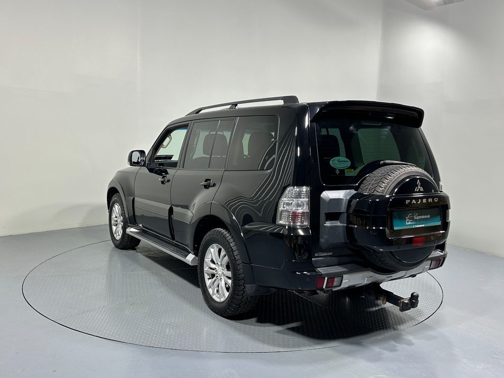 2014 Mitsubishi Pajero