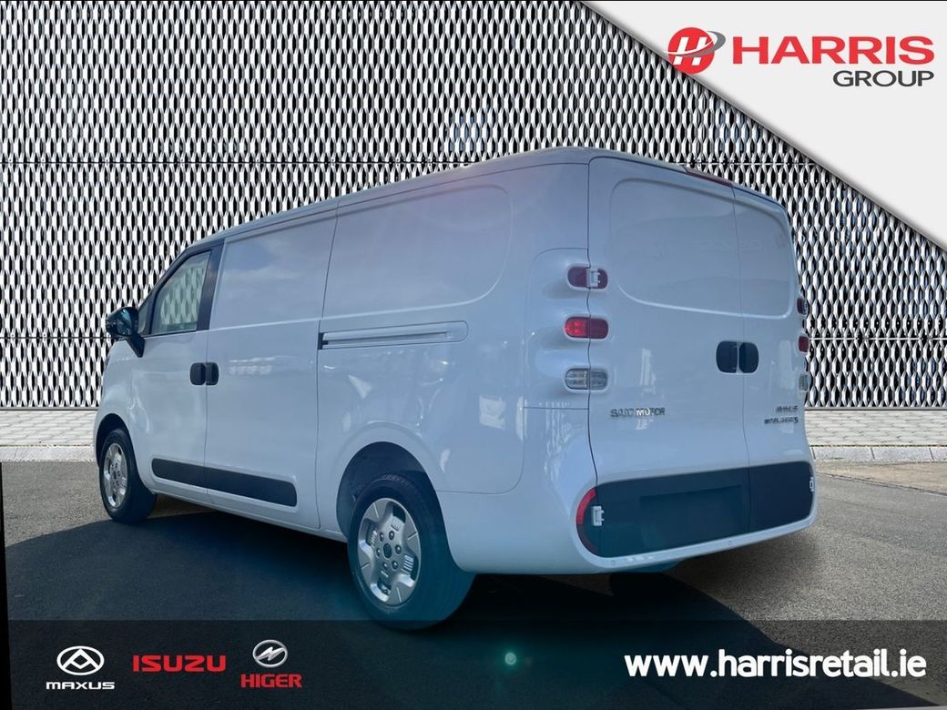 2026 White Maxus eDELIVER 5