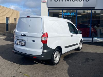 2022 Ford Transit Courier