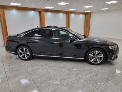 2022 Audi A8