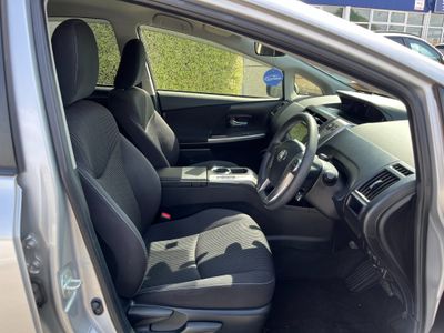 2020 Toyota Prius Alpha