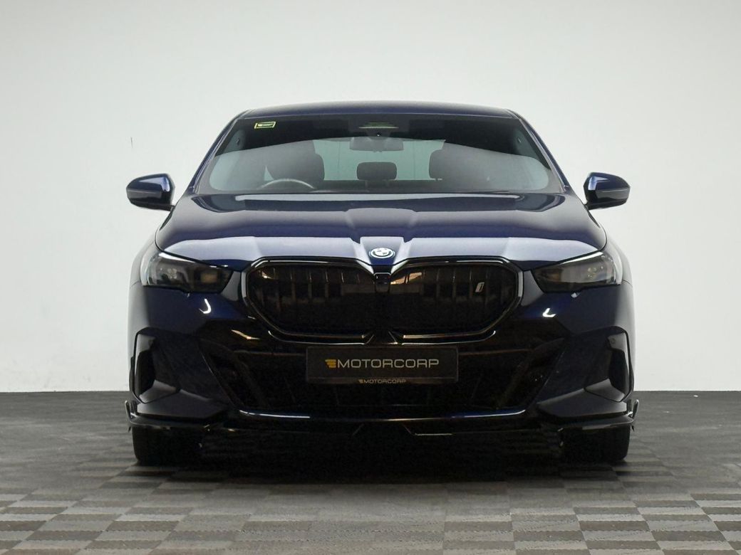2024 BMW i5