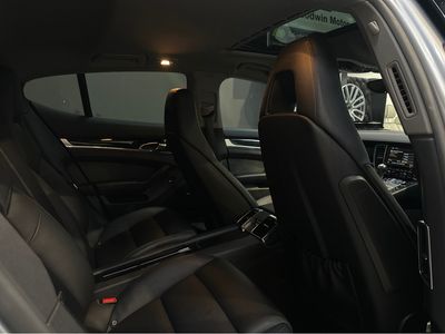 2016 Porsche Panamera