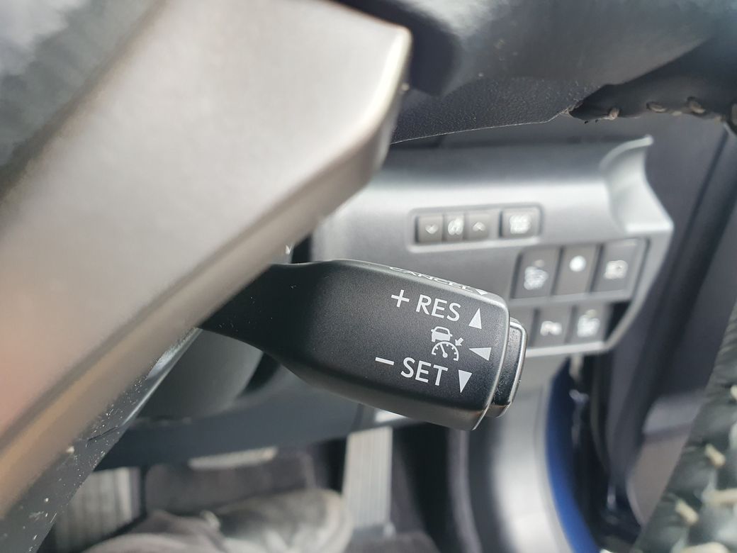 2014 Lexus IS 300h