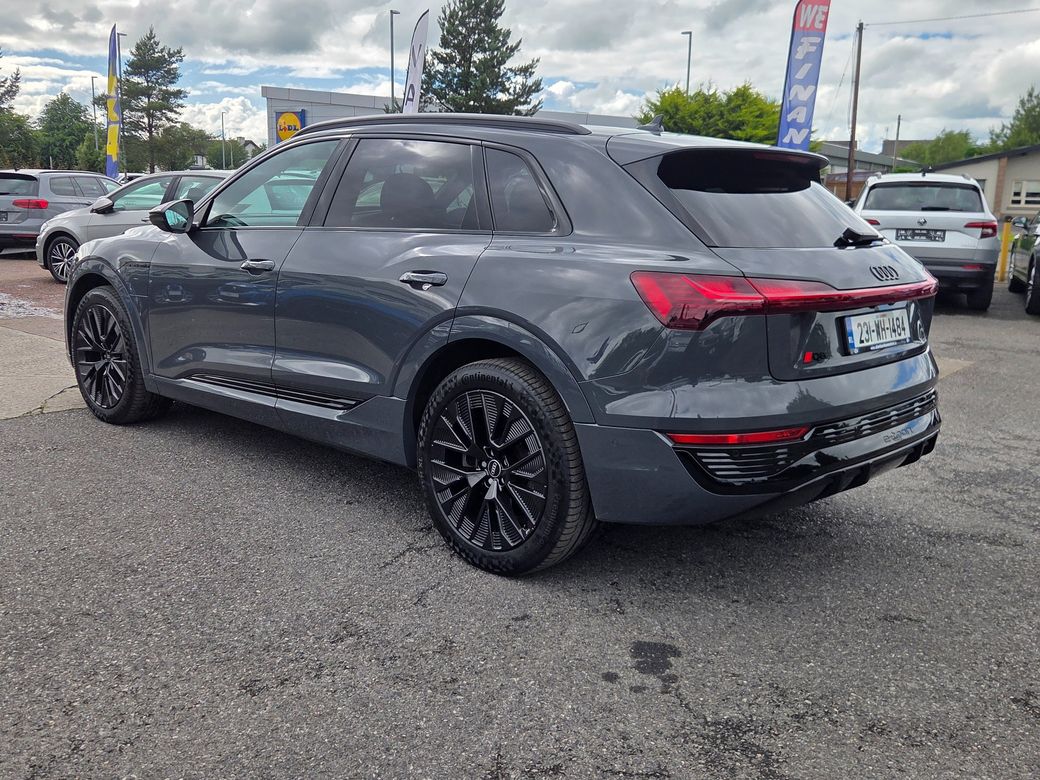 2023 Audi Q8