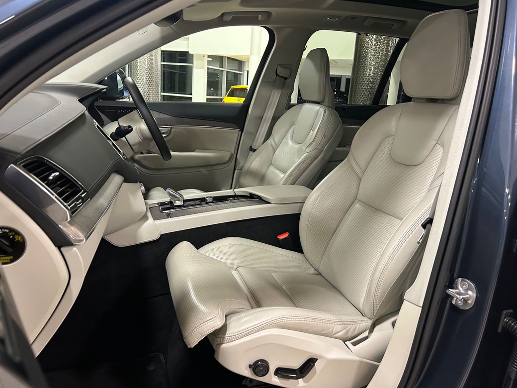 2023 Volvo XC90