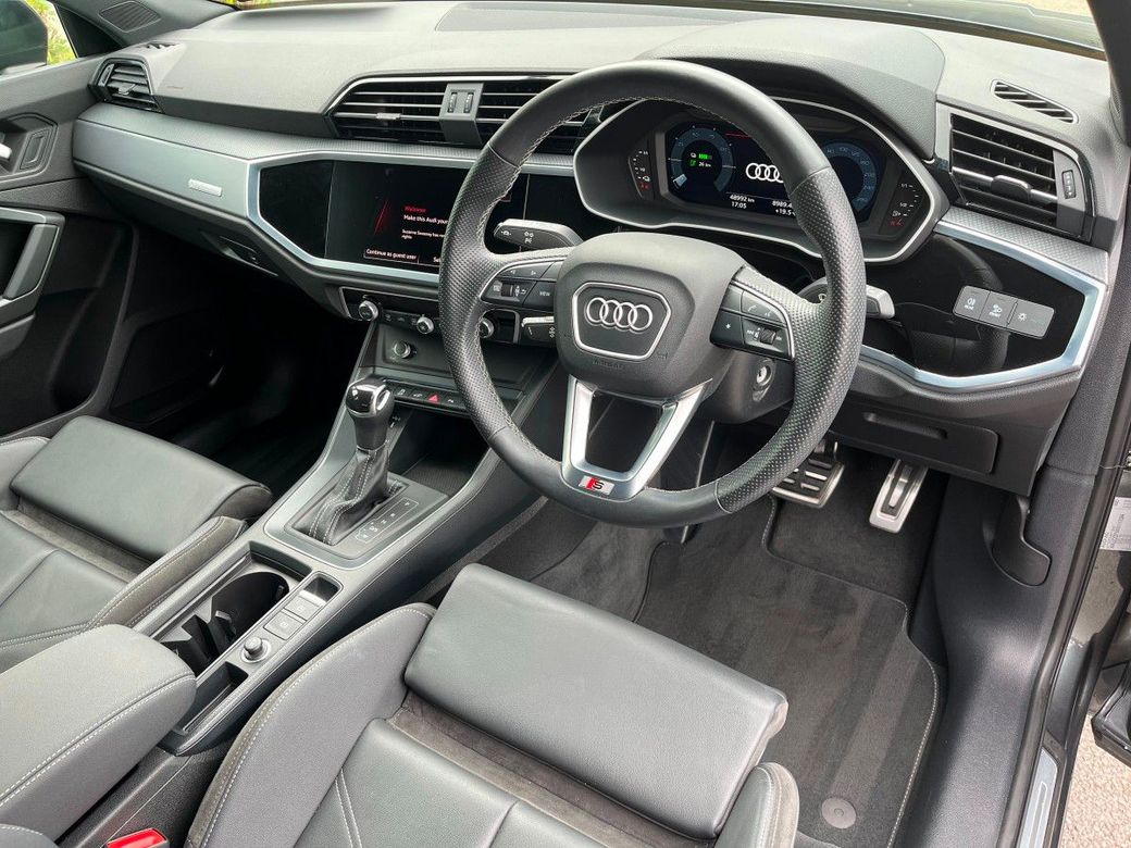 2022 Audi Q3