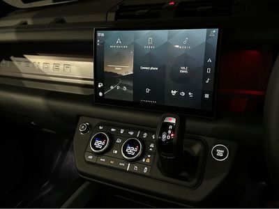 2025 Land Rover Defender