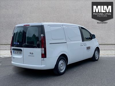 2024 Hyundai Staria