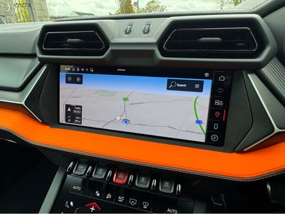 2025 Lamborghini Urus