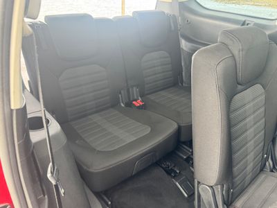 2016 Ford Galaxy
