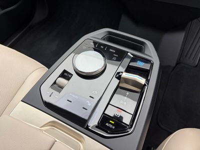 2023 BMW iX