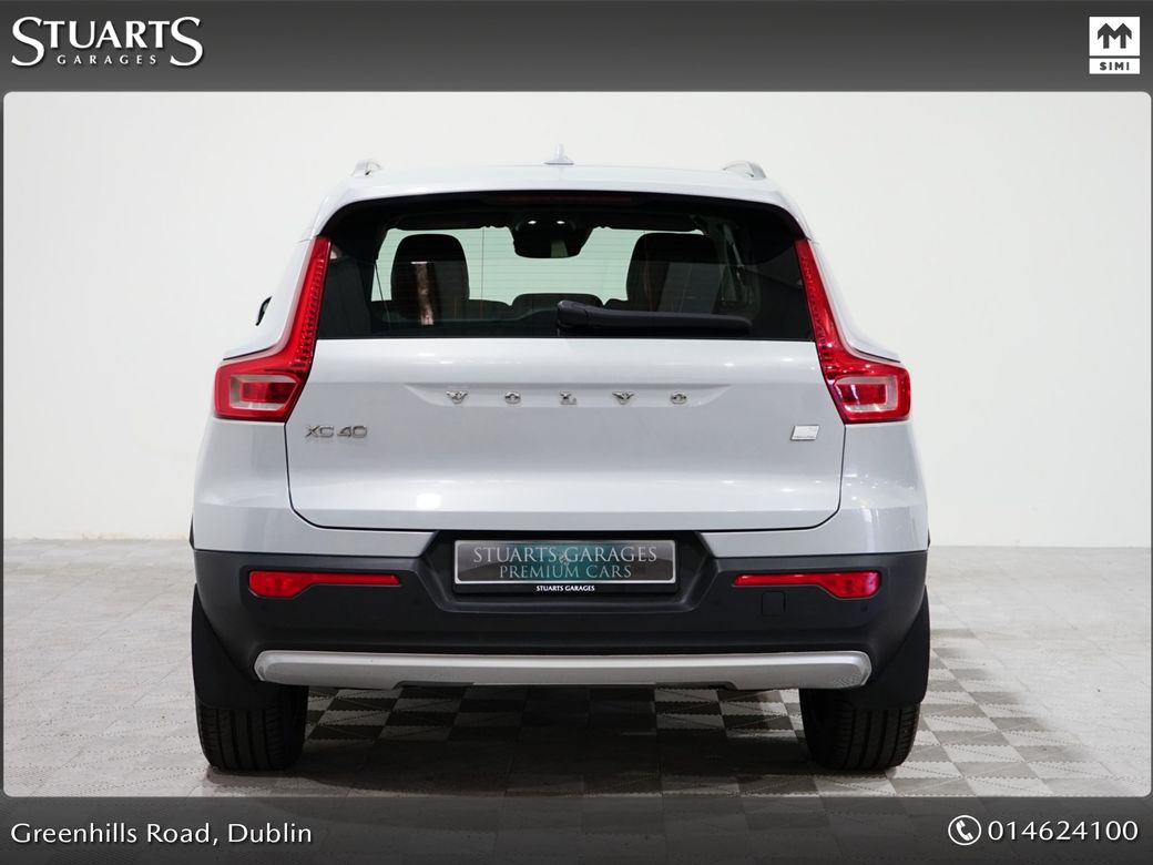 2021 Volvo XC40