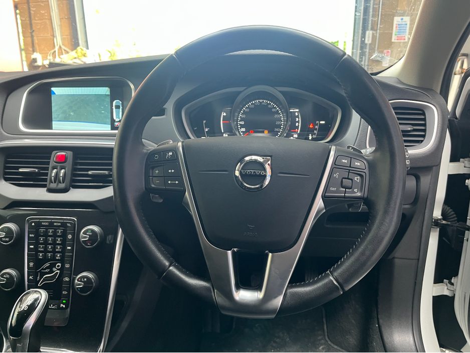 2017 Volvo V40