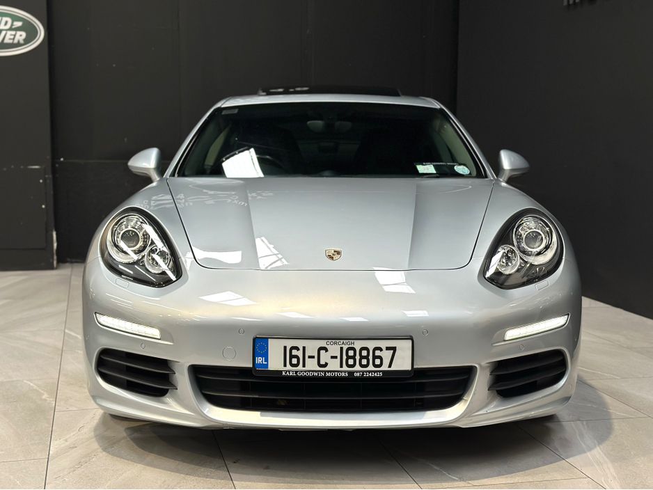 2016 Porsche Panamera