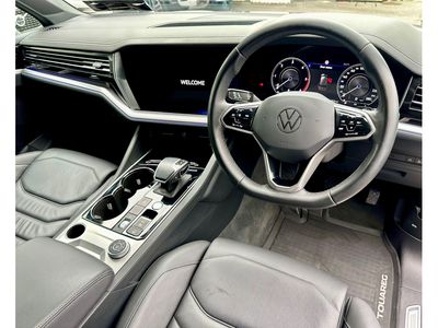 2022 Volkswagen Touareg