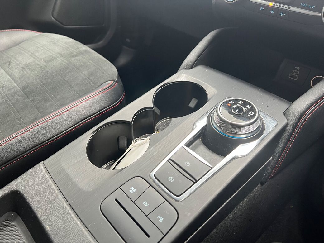 2022 Ford Kuga