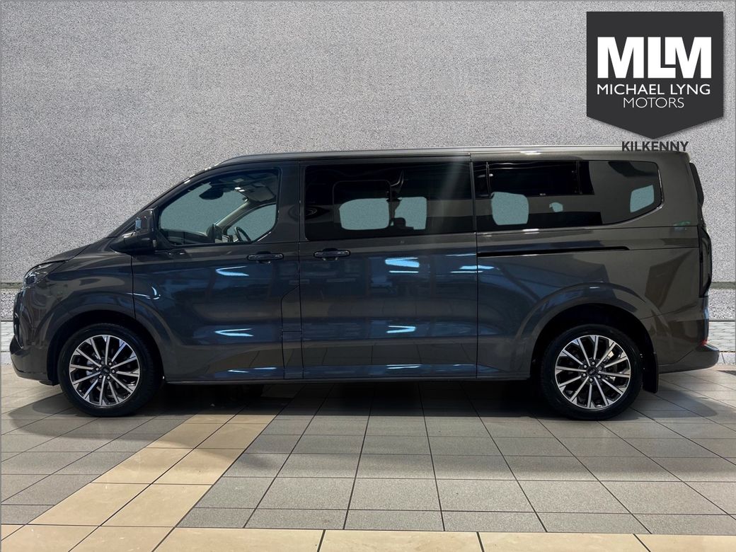 2026 Ford Tourneo Custom