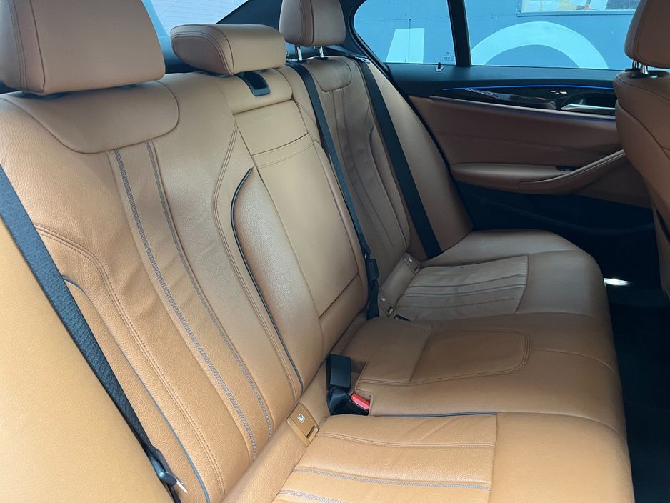 2021 BMW 5 Series