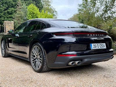 2025 Porsche Panamera